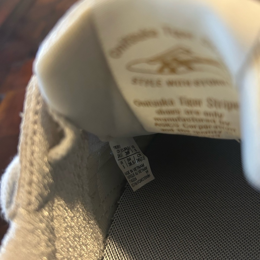 Onitsuka Tiger; Tiger Ally Women's Cream Sneakers - Picture 5 of 6